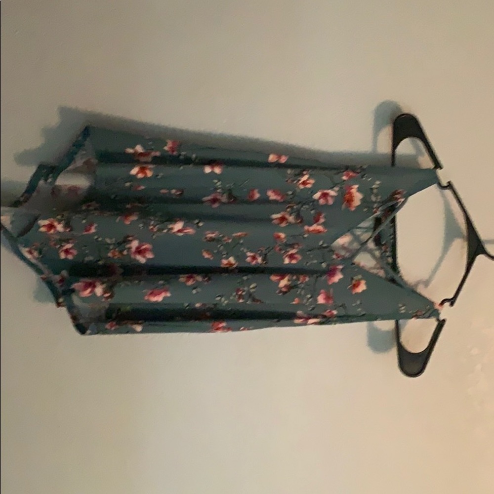 Flowy green flowered blouse